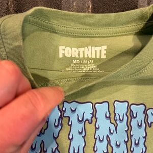 Fortnite Graphic T-Shirt boys medium